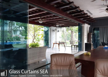 Cửa kính lùa 8 cánh 4 ray sang trọng từ Glass Curtains SEA