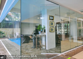 Cửa kính xếp trượt Flying Door tại Glass Curtains SEA
