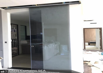 Cửa kính lùa 1 cánh 1 ray cao cấp từ Glass Curtains SEA
