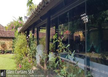 Cửa kính xếp trượt tại nhà cổ Ancicent House TP Hồ Chí Minh