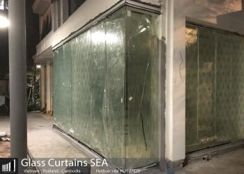 Cửa kính xếp trượt hiện đại sang trọng tại biệt thự Lacasa