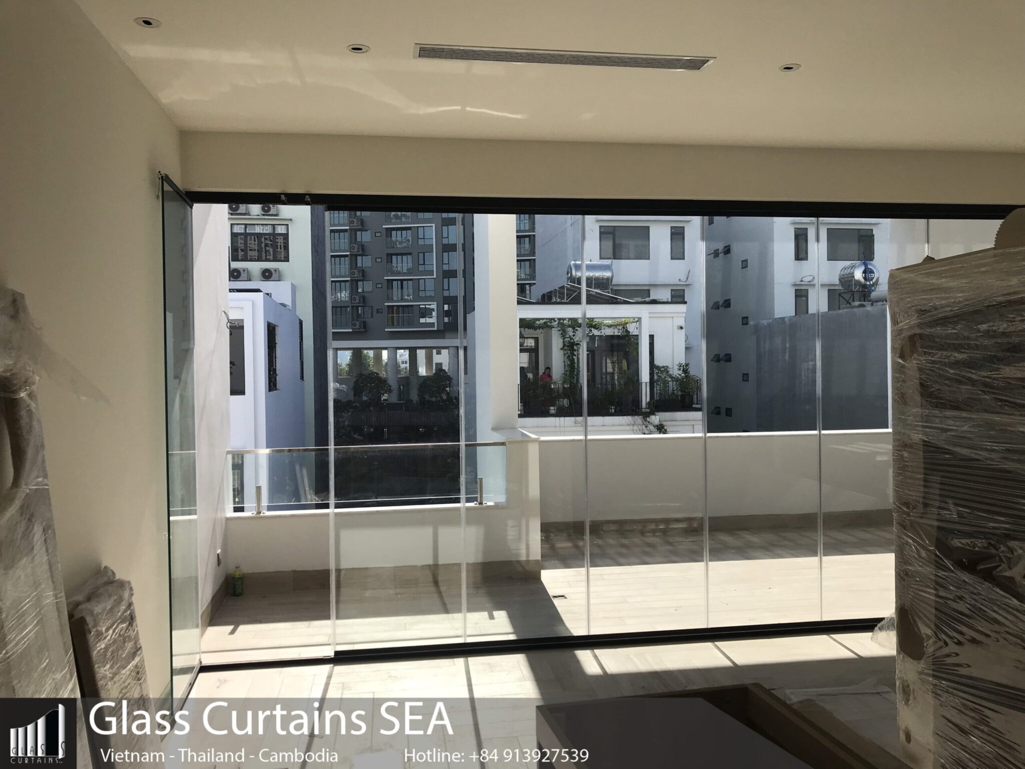 Biệt thự Mystery glass curtain sea