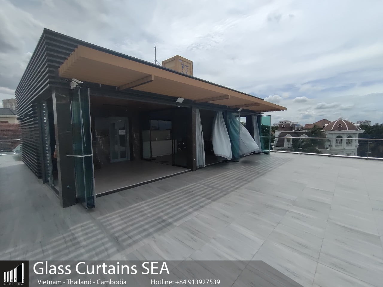 biệt thự tại Thảo Điền do Glass Curtain Sea thi công