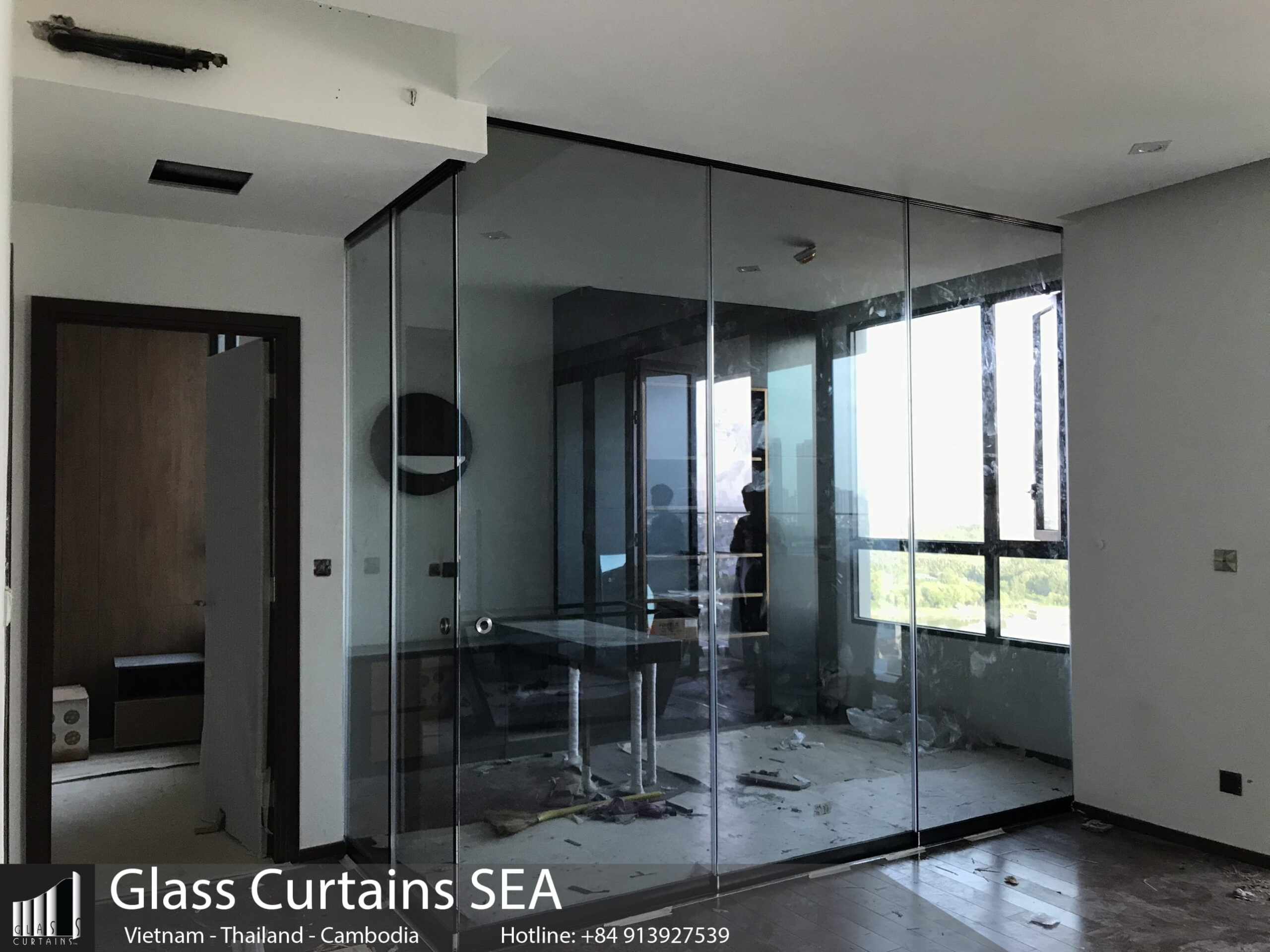 Glass Curtain Sea thi công vách kính di động cho căn hộ THE D EDGE 6