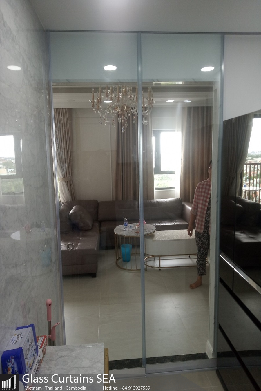 Thi công cửa kính lùa 2 cánh 2 ray sang trọng tại Glass Curtain Sea đẹp