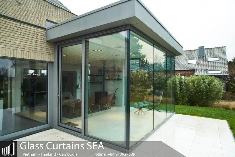 Thi công cửa kính lùa 2 cánh 2 ray sang trọng tại Glass Curtain Sea