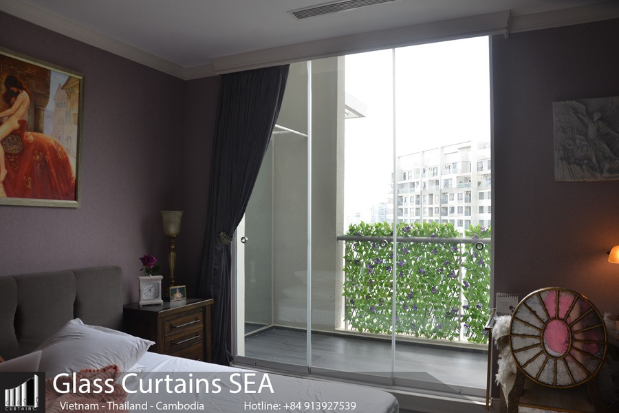 Thi công cửa kính lùa 3 cánh 3 ray tại Glass Curtain Sea
