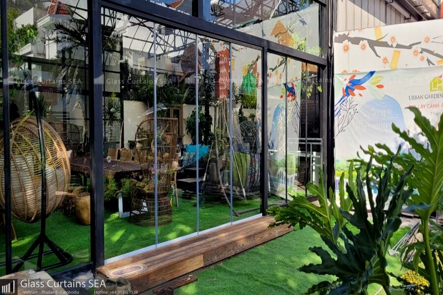 Thi công cửa kính lùa cường lực tại Glass Curtains SEA 5