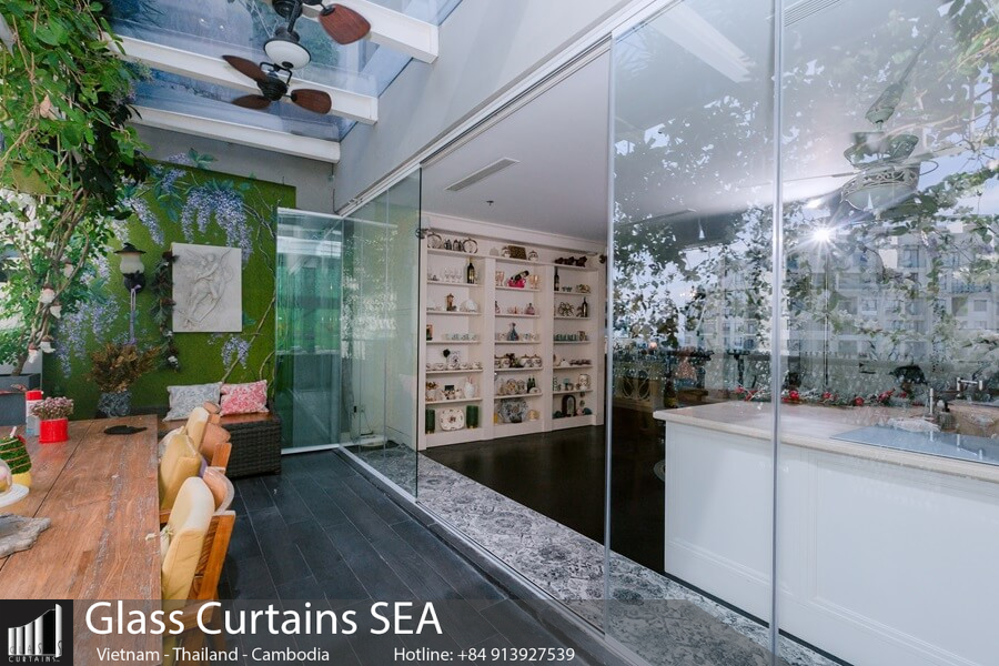 Thi công cửa kính lùa xếp gấp tại Glass Curtains SEA 3