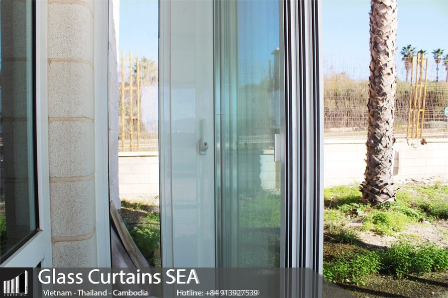 Cửa kính xếp trượt Duo™ System tại Glass Curtain SEA tối ưu không gian và ánh sáng.