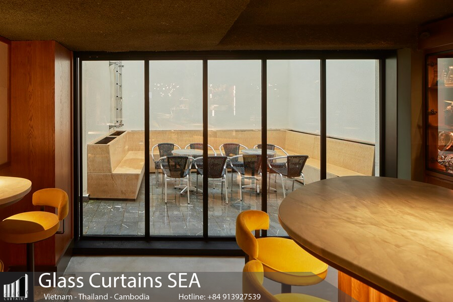 Thi công cửa kính xếp trượt Duo™ System tại Glass Curtain SEA mang đến không gian sang trọng