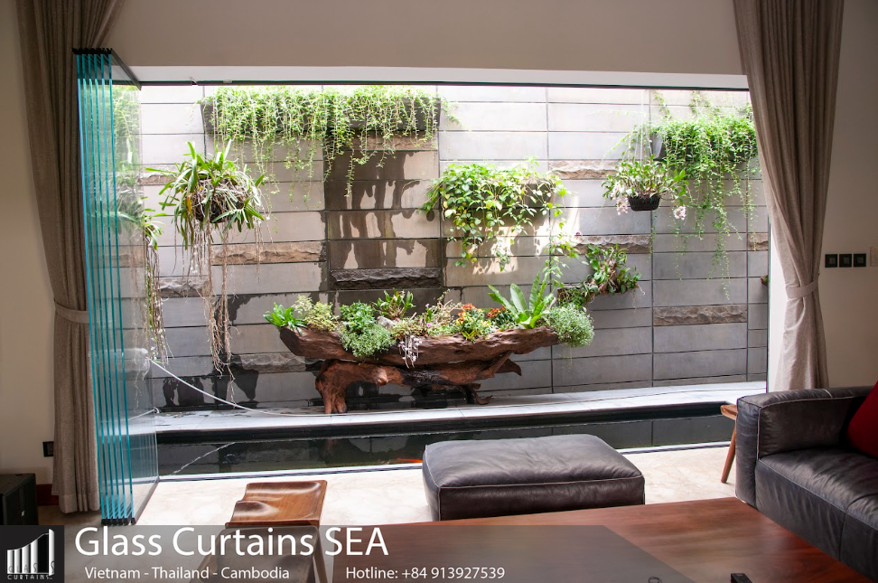 Thi công cửa kính xếp trượt Flying Door tại Glass Curtain Sea đẹp