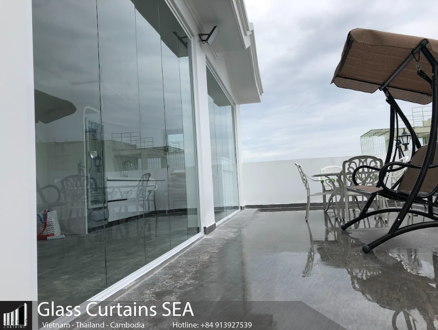 Thi công cửa kính xếp trượt Flying Door tại Glass Curtain Sea uy tín