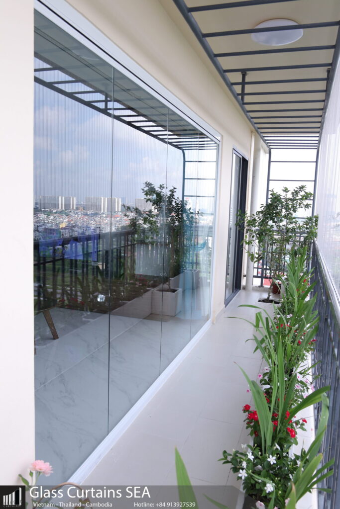 Glass Curtain Sea thi công cửa kính xếp trượt tại PENT HOUSE CANTAVIL L16 2