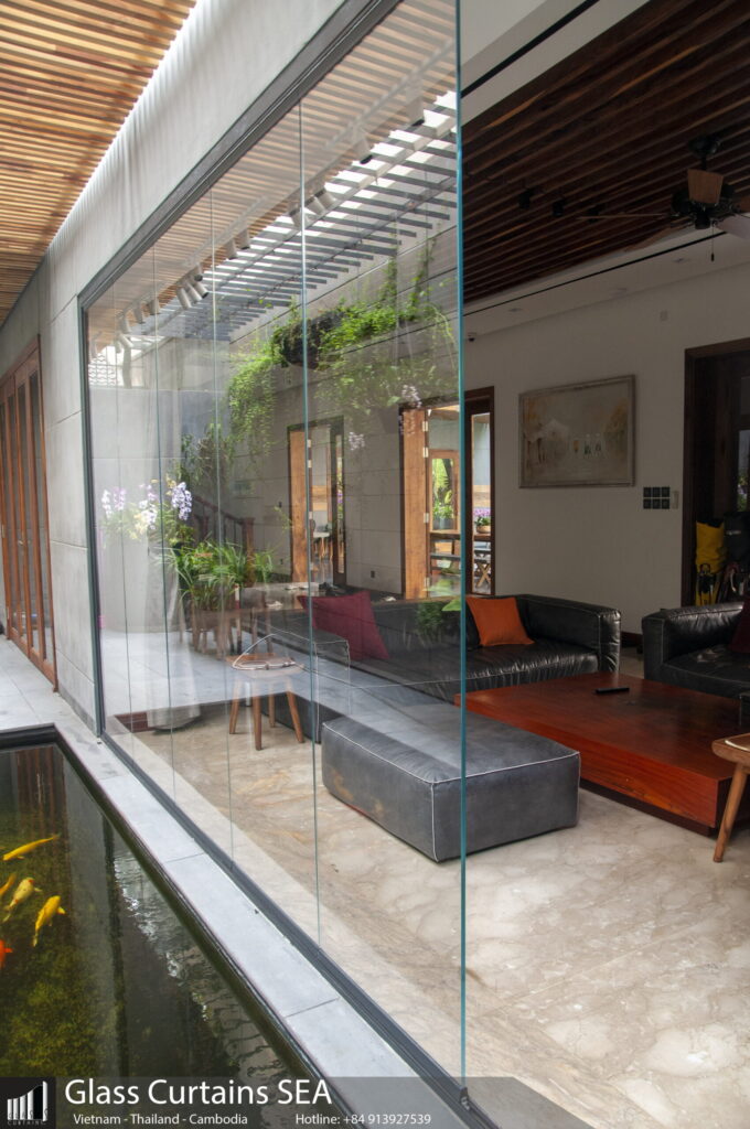 Glass Curtain Sea thi công cửa kính xếp trượt cho VILLA THẢO ĐIỀN Q2 TP HCM 3