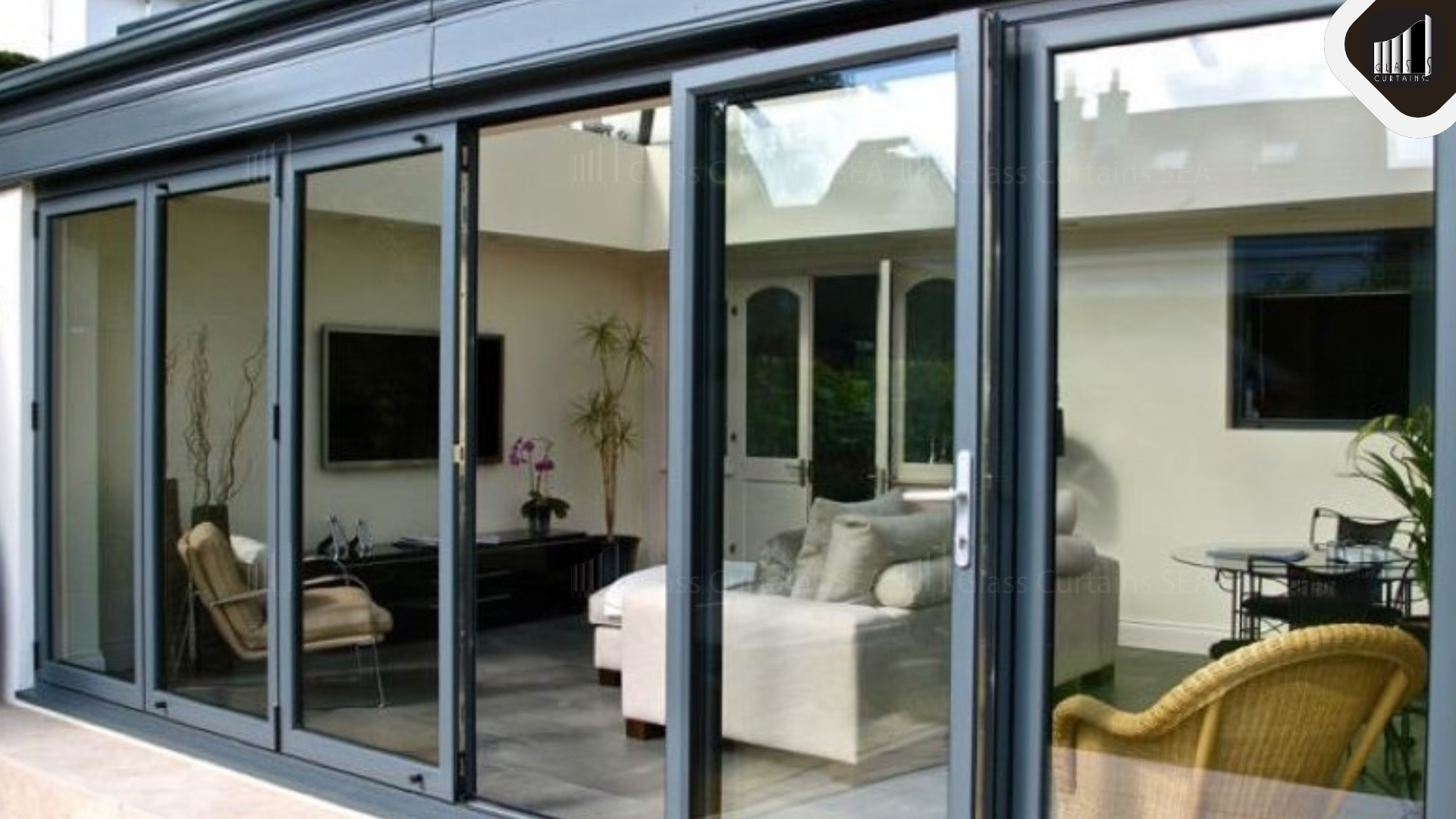 Thi công cửa lùa nhôm xingfa tại Glass Curtains SEA 1