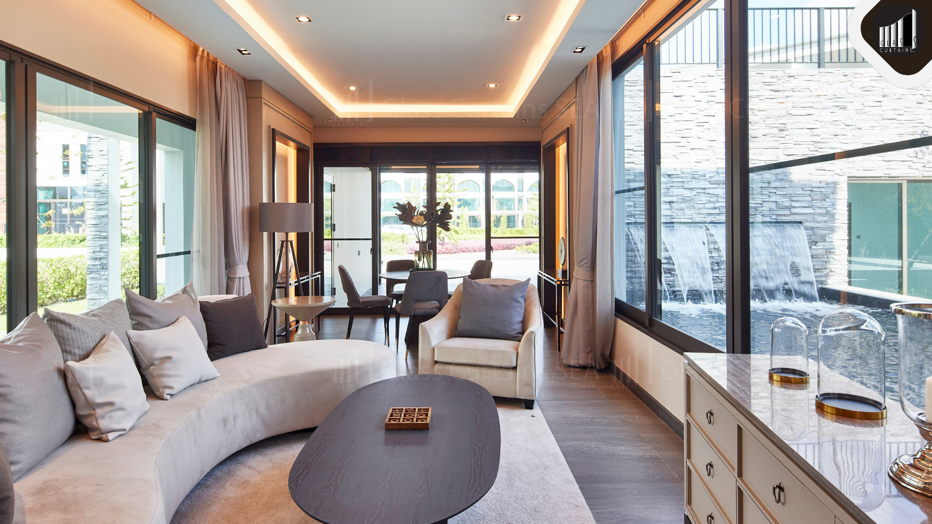 Thi công cửa lùa nhôm xingfa tại Glass Curtains SEA 5