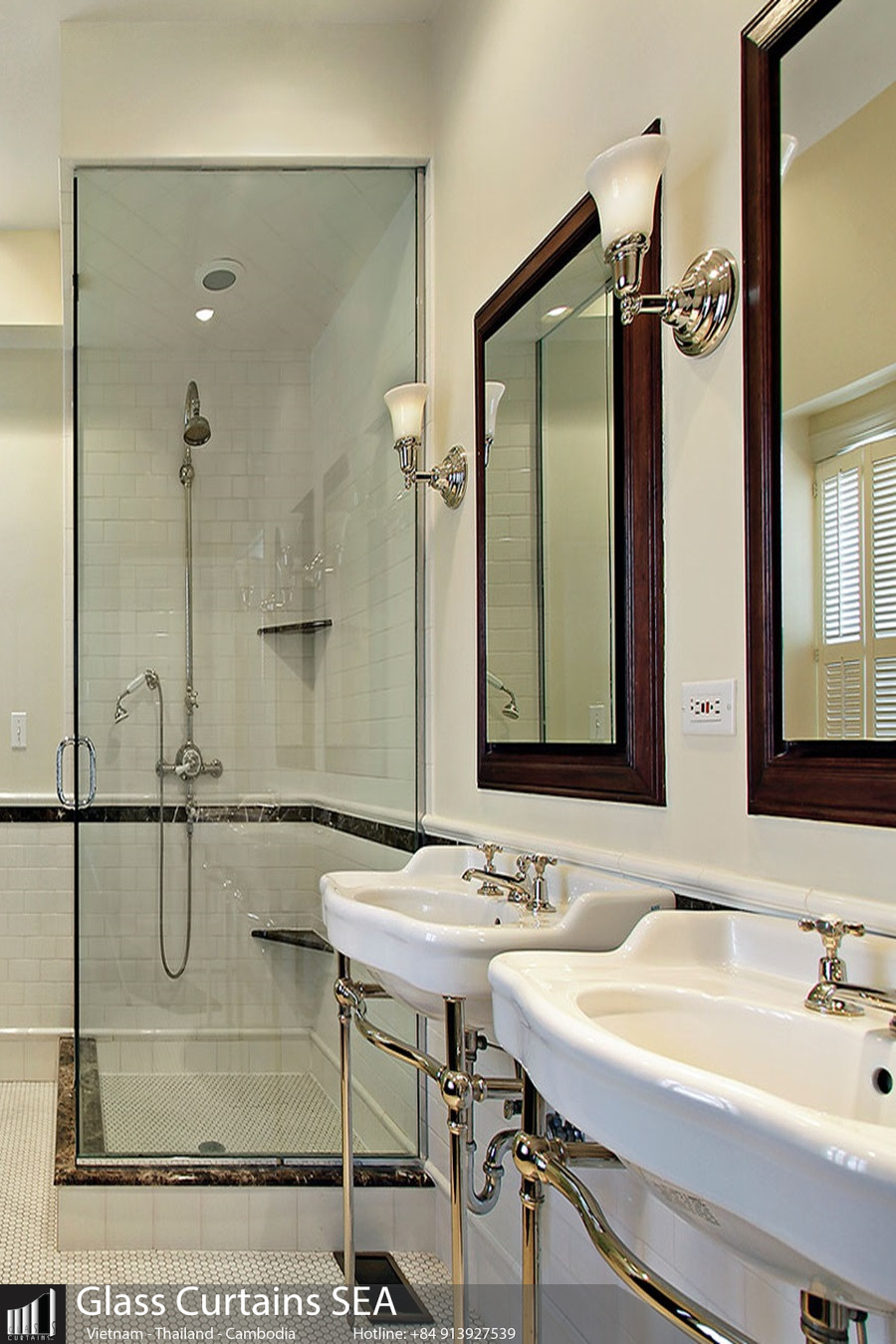 Thi công cửa lùa toilet cao cấp tại Glass Curtains SEA 6