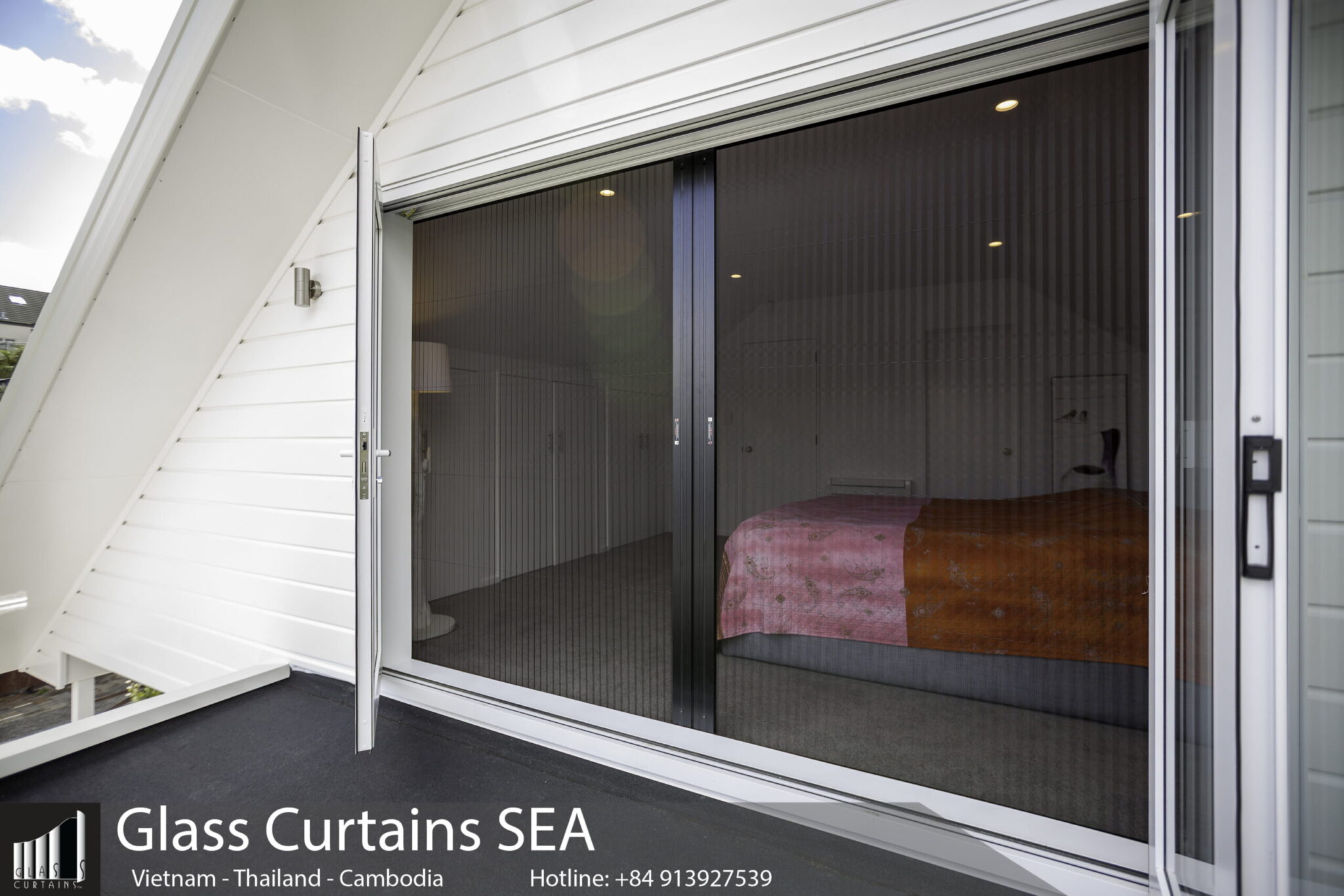 Thi công cửa lưới chống muỗi dạng xếp tại Glass Curtains SEA