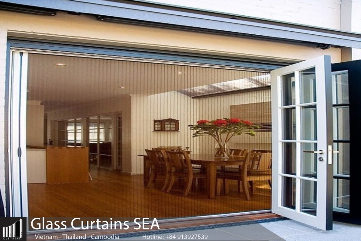 Thi công cửa lưới chống muỗi dạng xếp tại Glass Curtains SEA 2