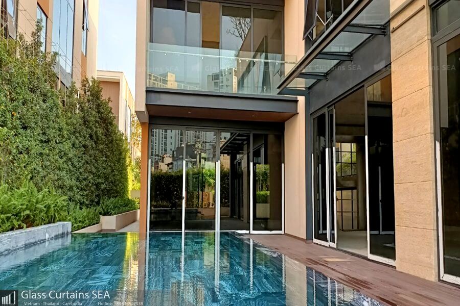Thi công cửa nhôm biệt thự tại Glass Curtains SEA 4