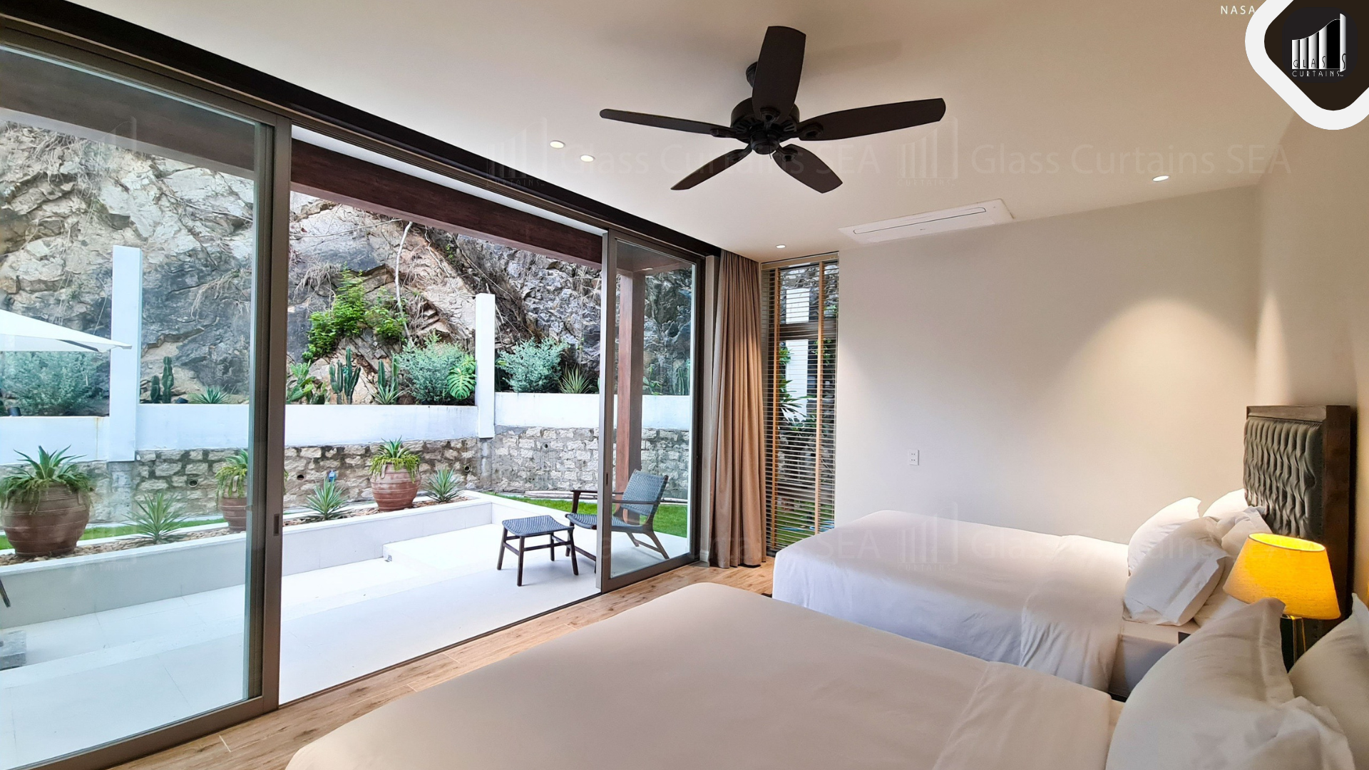 Thi công cửa nhôm kính Tostem tại Glass Curtains SEA đẹp mắt