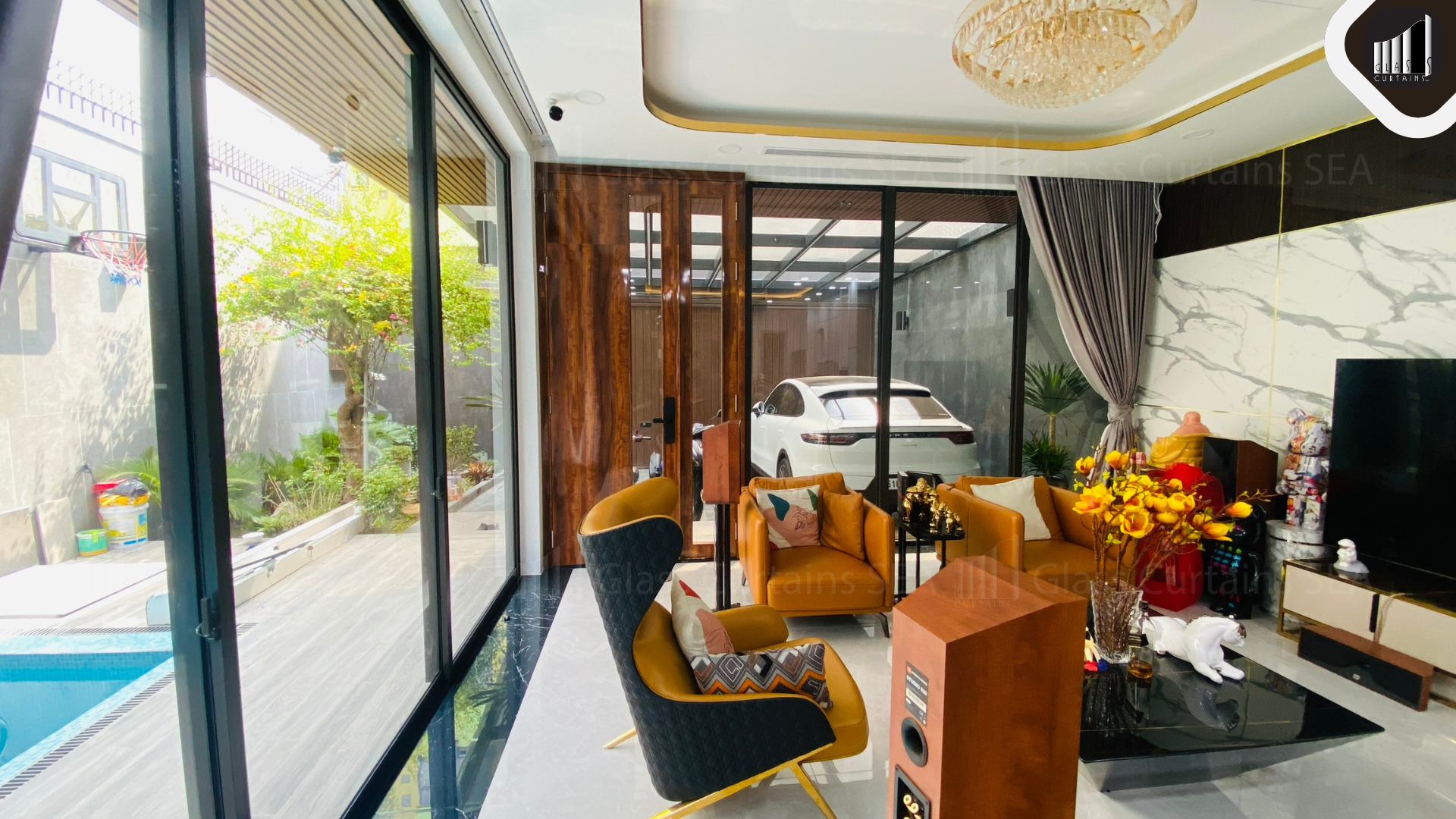 Thi công cửa nhôm kính Tostem tại Glass Curtains SEA
