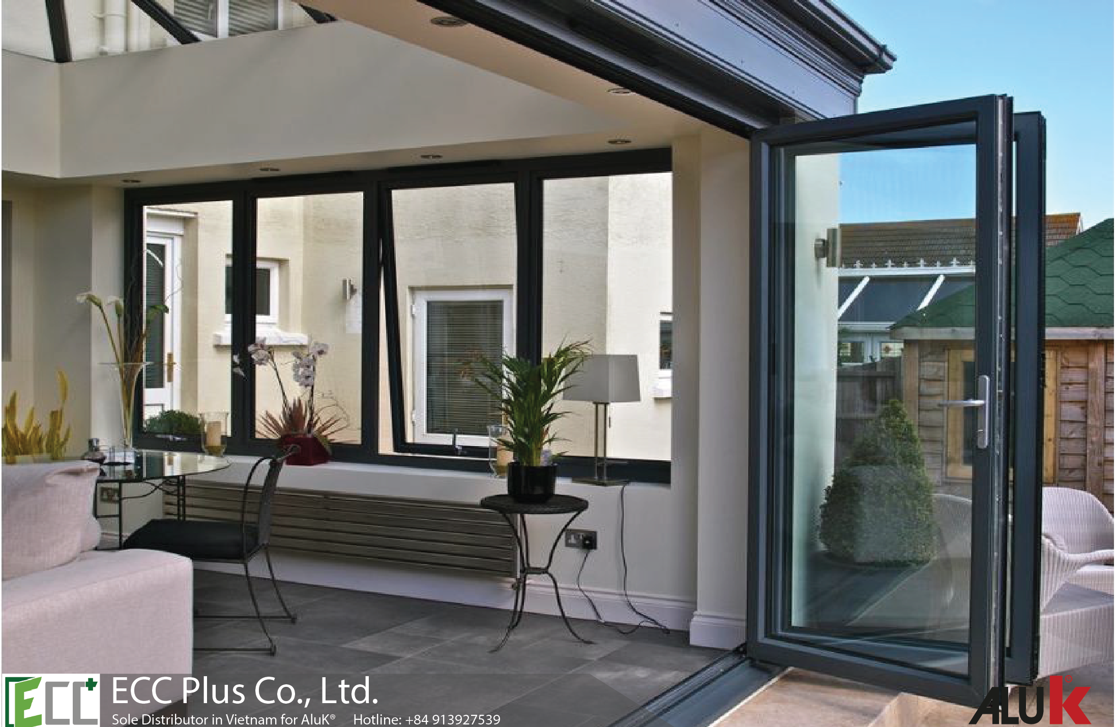 Thi công cửa nhôm kính xếp trượt đẹp tại Glass Curtains SEA 2