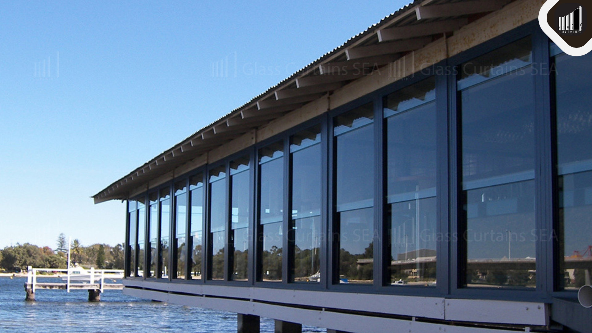 Thi công cửa sổ nhôm kính lùa tại Glass Curtains SEA hiện đại