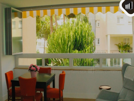Thi công cửa sổ xếp trượt tại Glass Curtains SEA 1