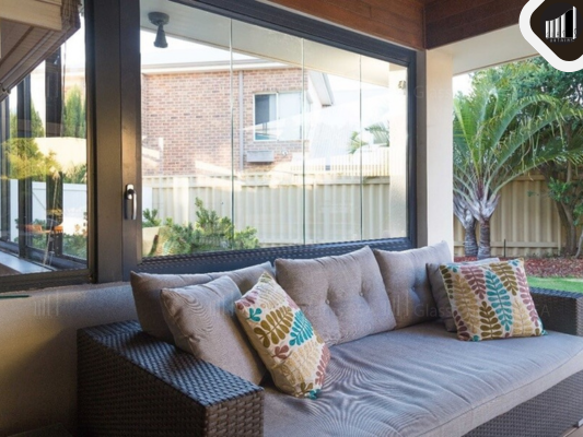 Thi công cửa sổ xếp trượt tại Glass Curtains SEA 2