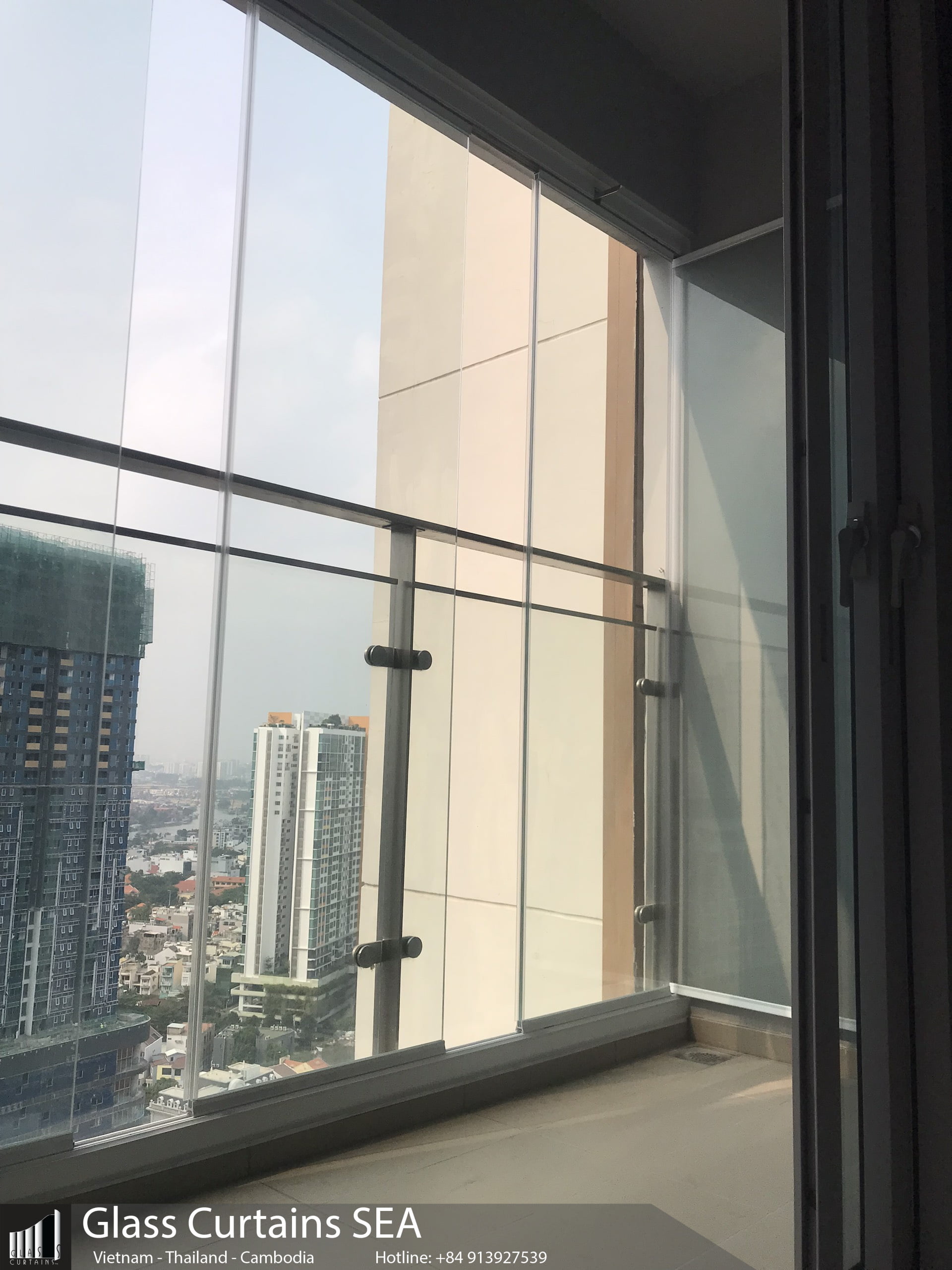Estella Heights Glass curtain sea