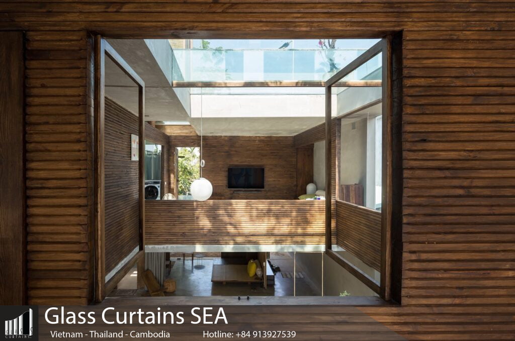 Thi công mái kính giếng trời tại Glass Curtains SEA 1