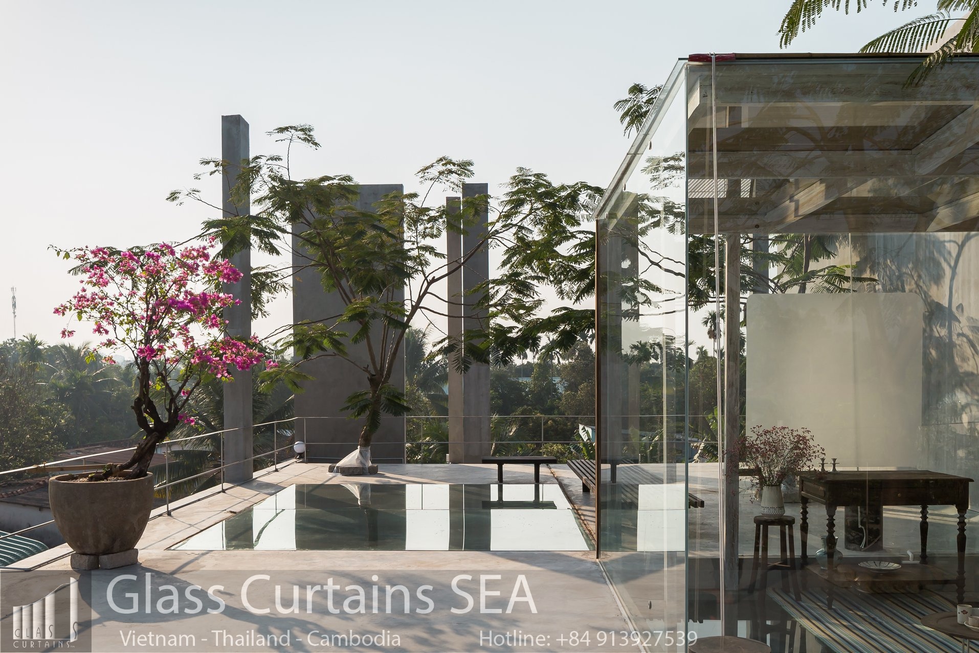 Thi công mái kính ngoài trời tại Glass Curtains SEA 2