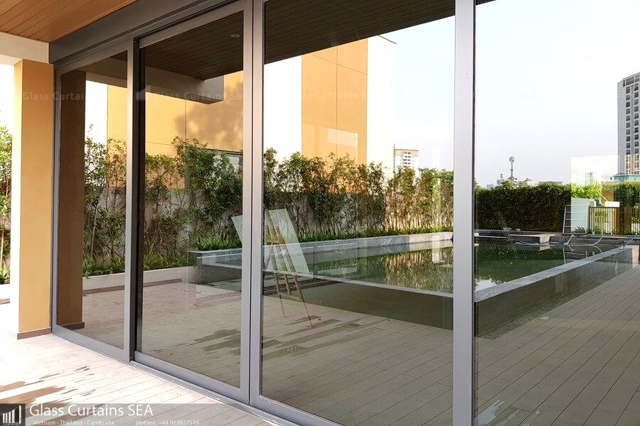 Thi công mẫu cửa nhôm kính tại Glass Curtains SEA 7