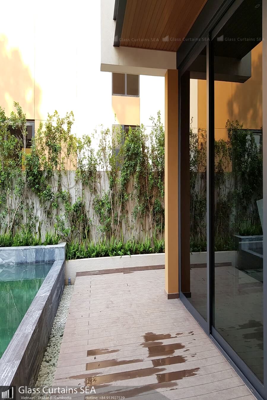 Thi công mẫu cửa nhôm kính tại Glass Curtains SEA