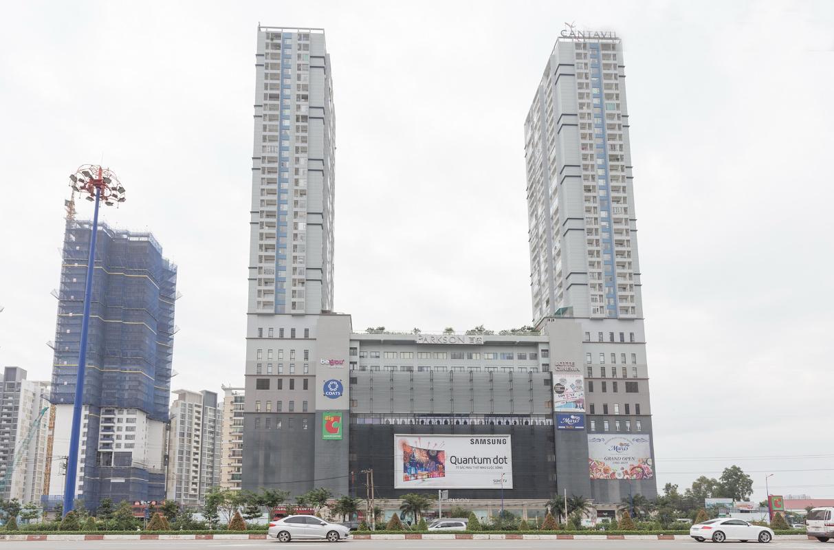 Glass Curtain Sea thi công cửa kính xếp trượt tại PENT HOUSE CANTAVIL L16