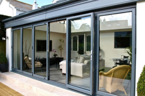 Thi công vách nhôm kính tại Glass Curtains SEA