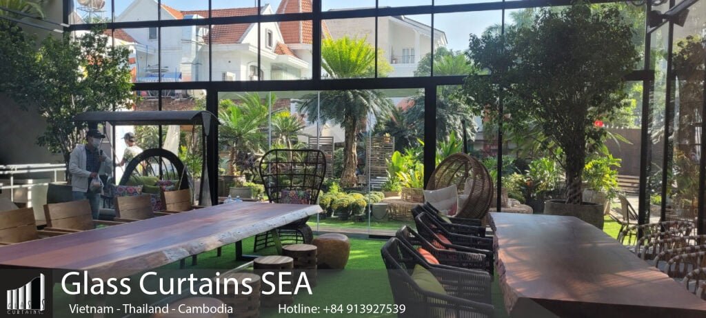 Glass Curtain Sea thi công cửa kính lùa không khung cho URBAN GARDEN SHOWROOM 6