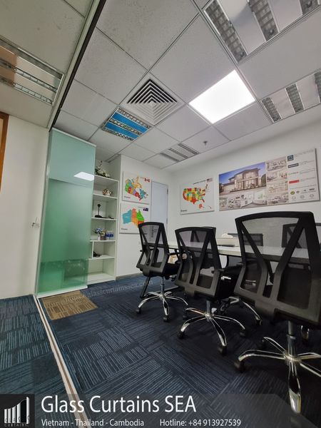 vách kính di động Glass curtain sea đẹp 10