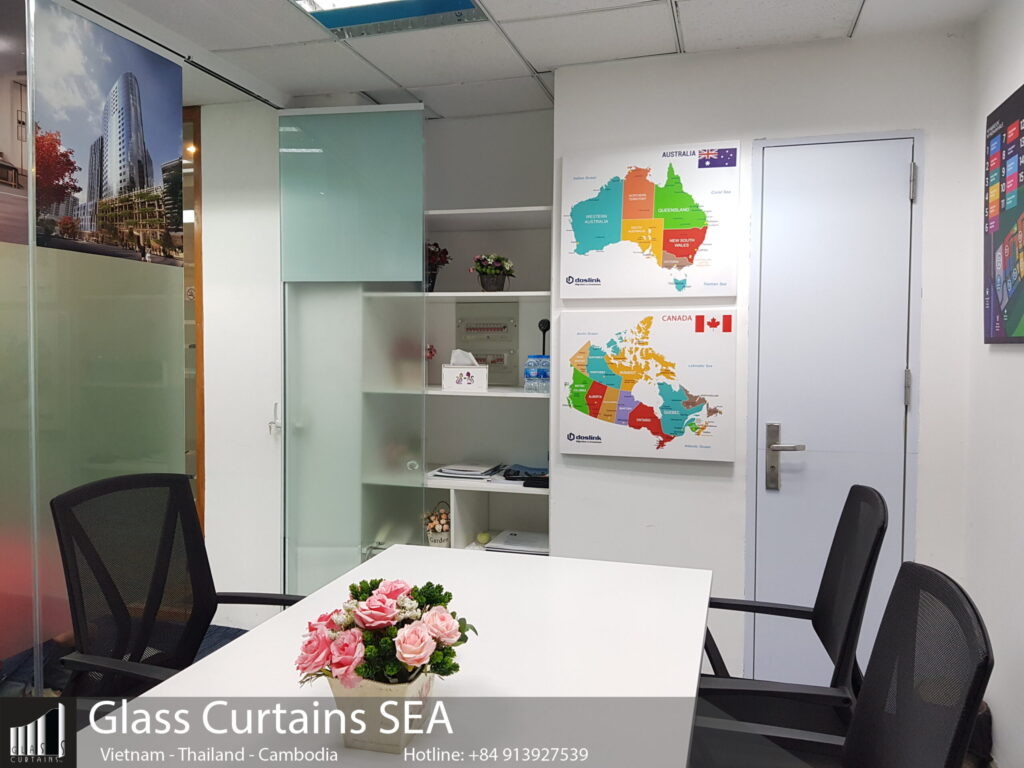 vách kính di động Glass curtain sea đẹp 12