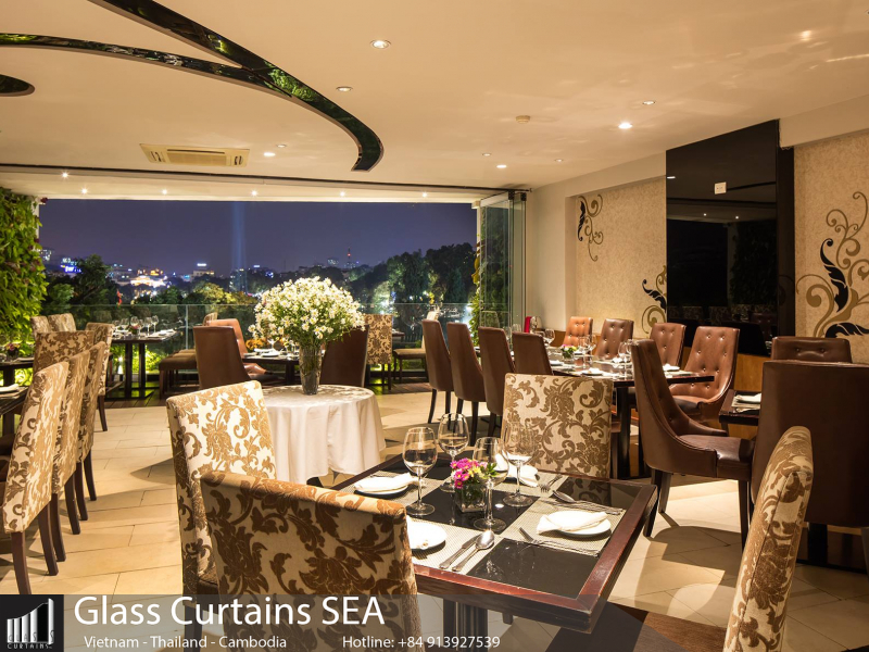 Thi công vách ngăn kính nhà hàng tại Glass Curtains SEA 1