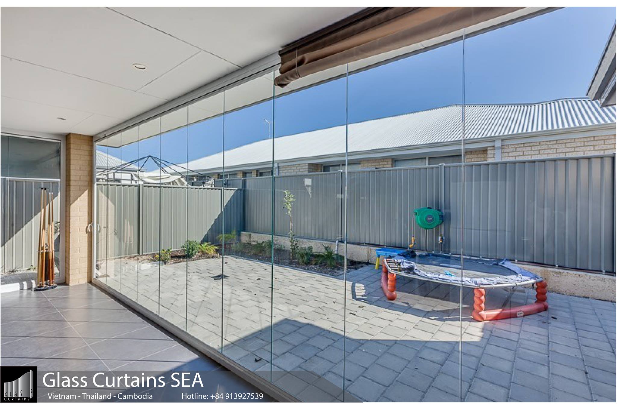 Glass Curtain Sea thi công vách ngăn nhôm kính cửa lùa 7