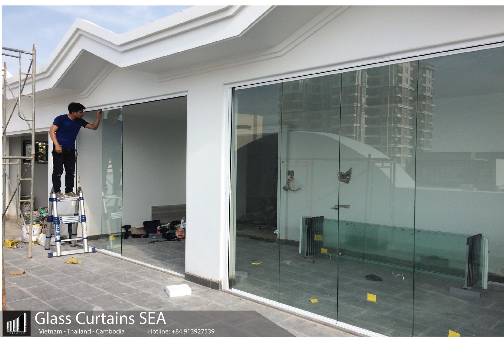Glass Curtain Sea thi công vách ngăn phòng khách và bếp chung cư 9
