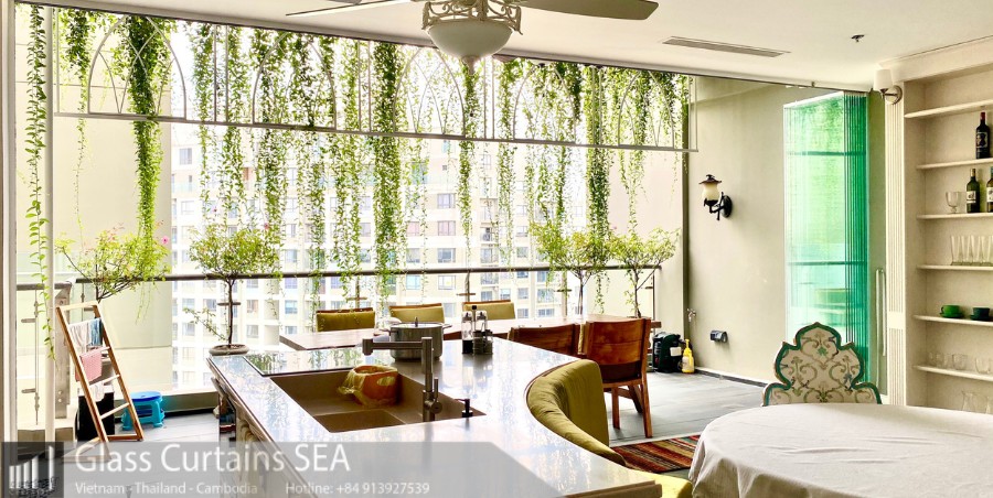 vách ngăn phòng khách và phòng ăn đẹp glass curtain sea