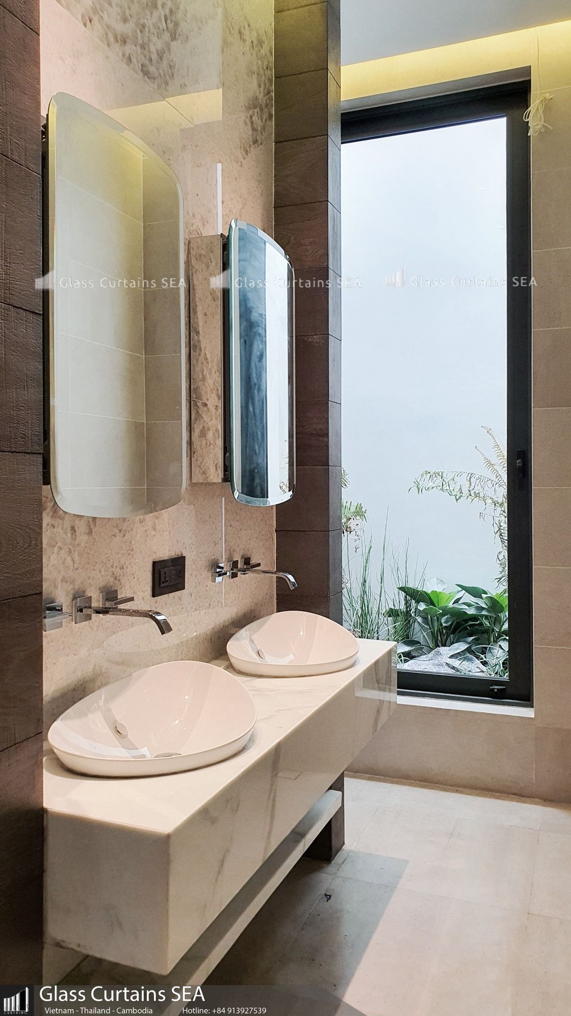 vách tắm kính lùa không khung